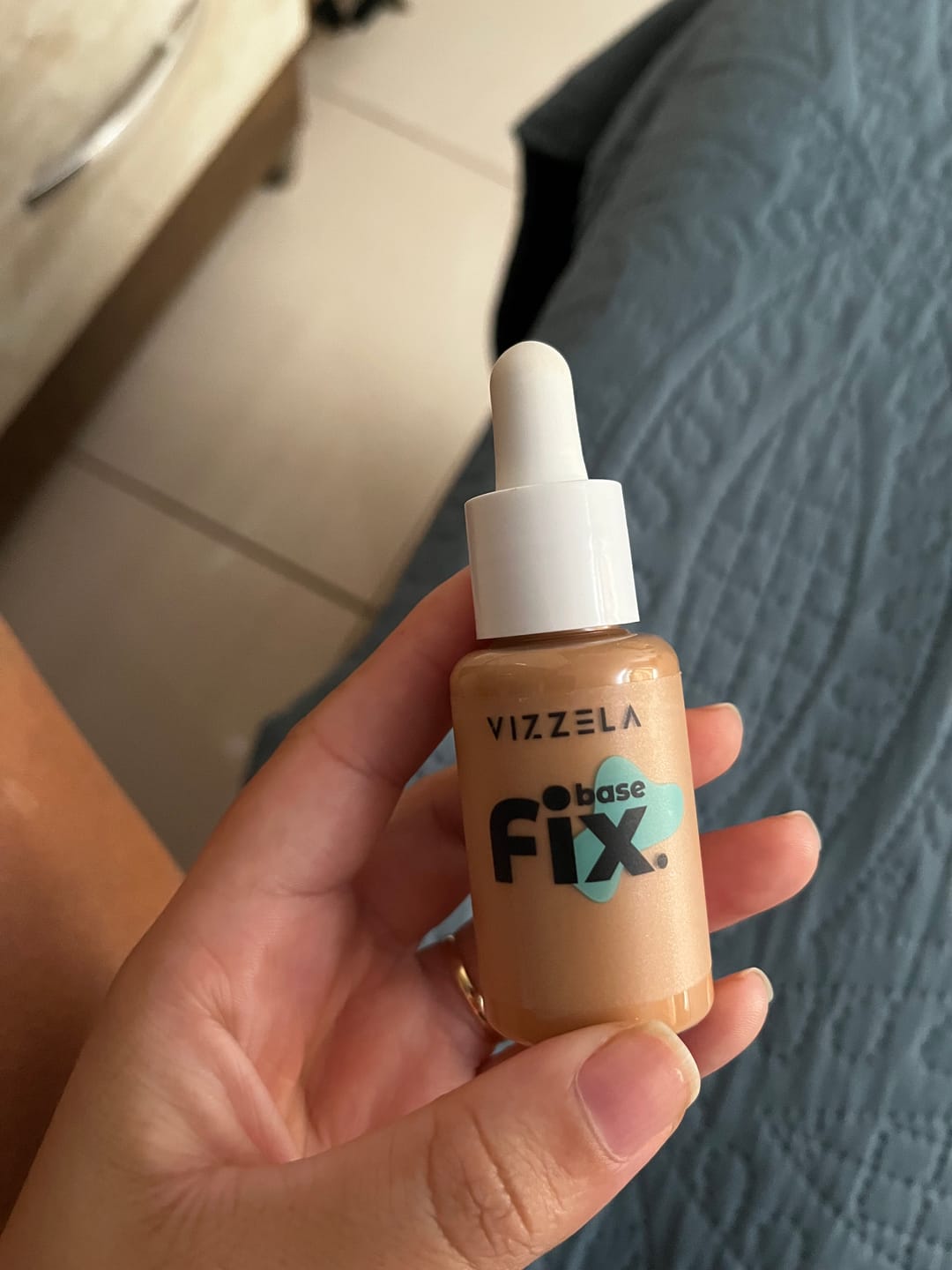 Customer photo review of Base Líquida FIX - Vizzela