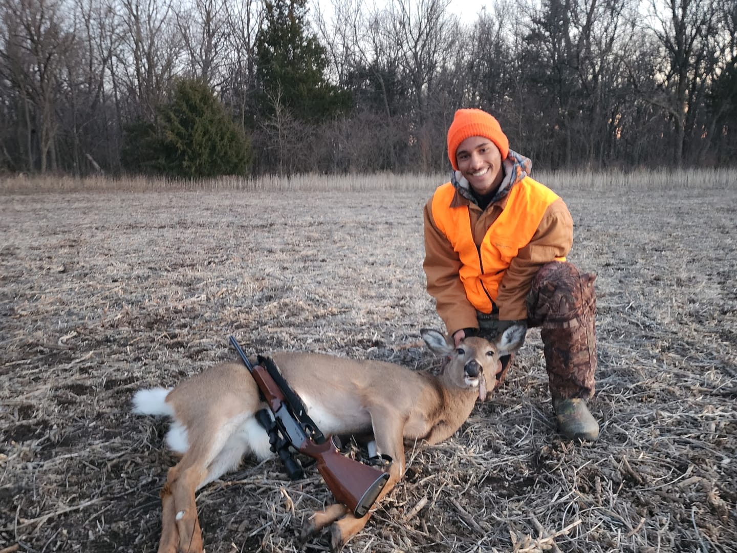 Customer photo review of Vis360 See Through Ground Blind | 360° Camouflage Pop Up Hunting Blind for 2/3/4 Person | Portable Deer Blind with Orange Cover