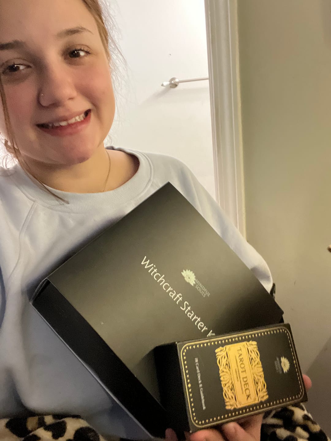 Customer photo review of Witchcraft Starter Kit + FREE Tarot Card Deck
