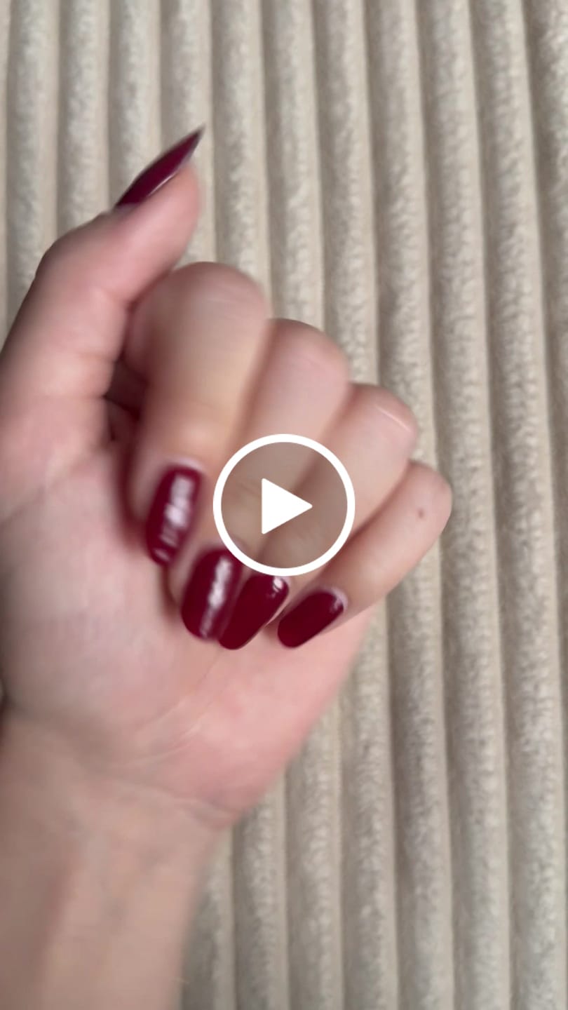 Customer video review of N Classic Burgundy Jel Tırnak 30 Adet, 2 Kullanım
