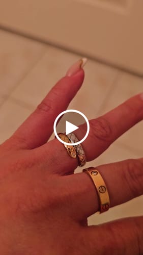 Customer video review of CRUSH TOI ET MOI RING PINK GOLD