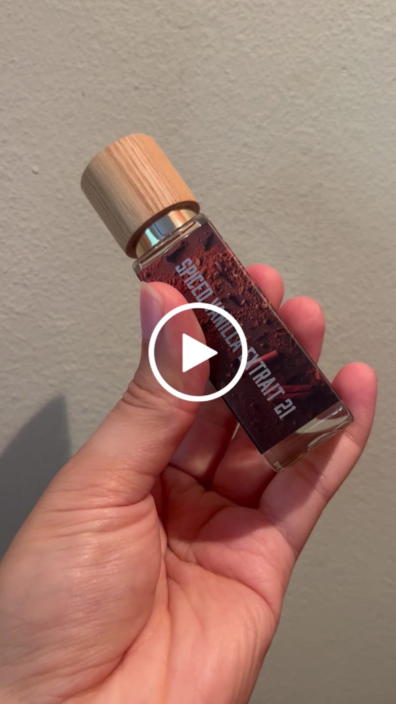 Customer video review of Spiced Vanilla Extrait 21