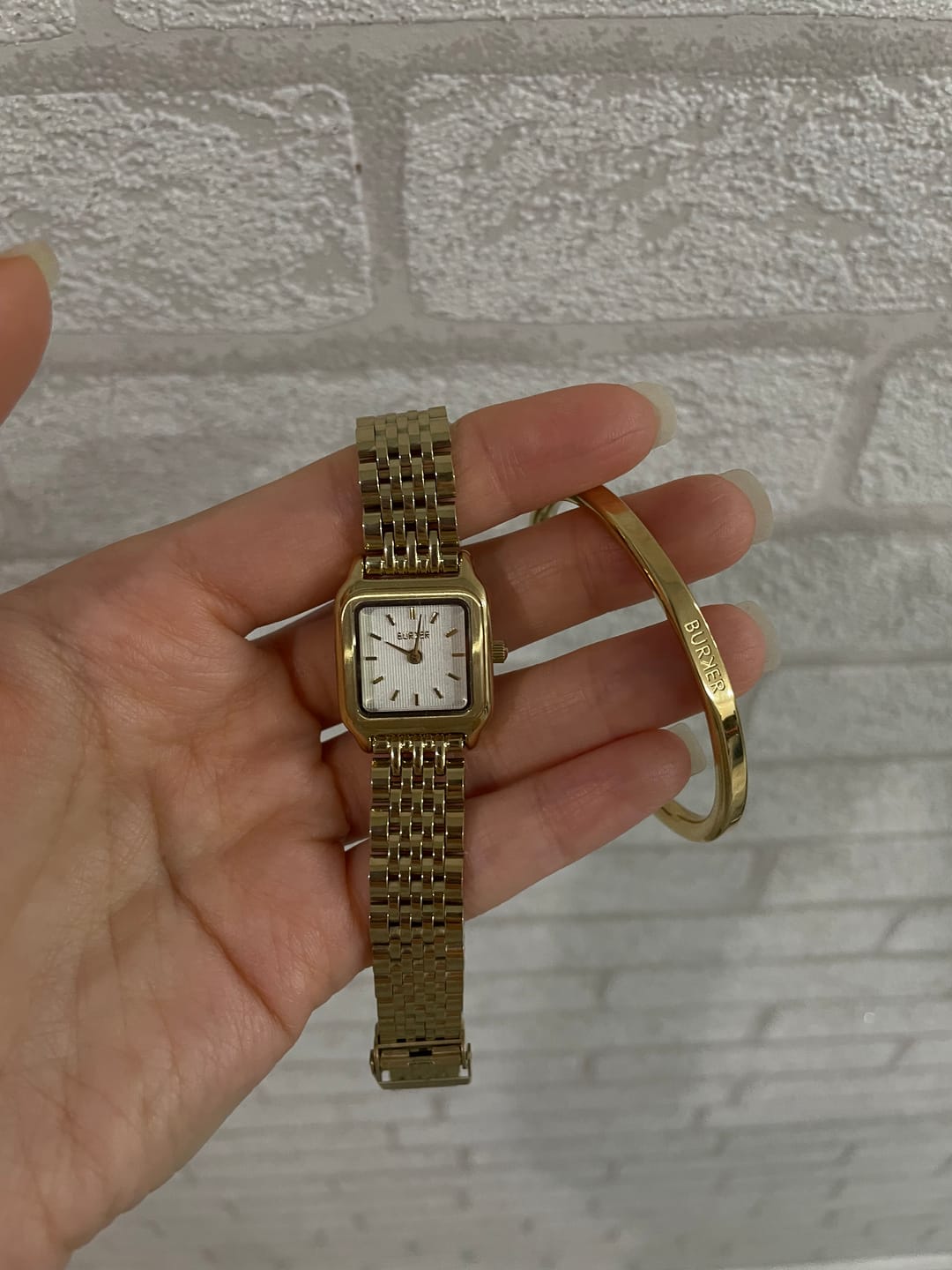 Customer photo review of Macy Petite Gold White