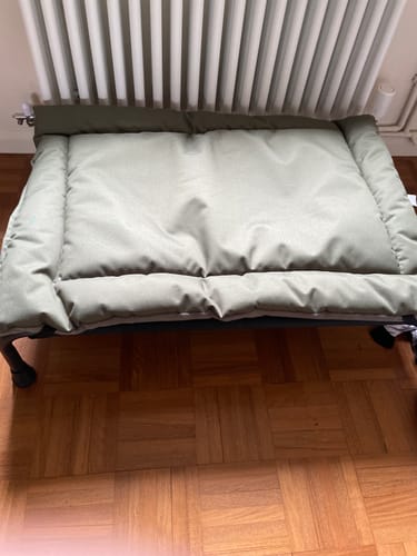 Customer photo review of HiK9 Bed with Black Mesh Cover