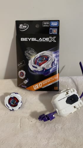 Customer photo review of [Pre-Order] Takara Tomy Beyblade X UX-17 MeteorDragoon 3-70J