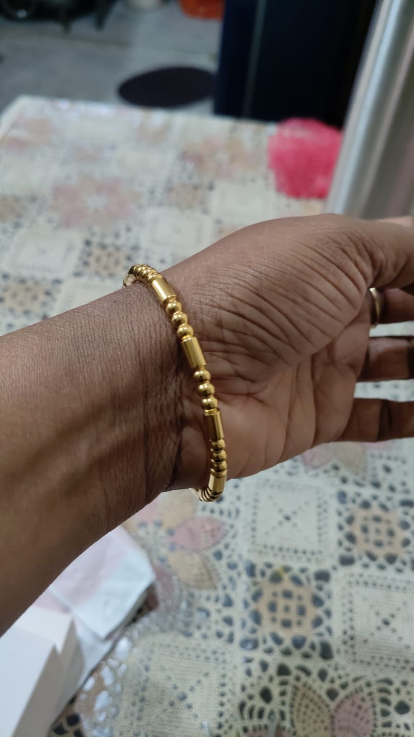 Customer photo review of Golden Stream Bangle Bracelet
