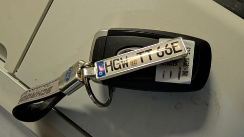 Customer photo review of Kennzeichen Schlüsselanhänger Mini Nummernschild Metall