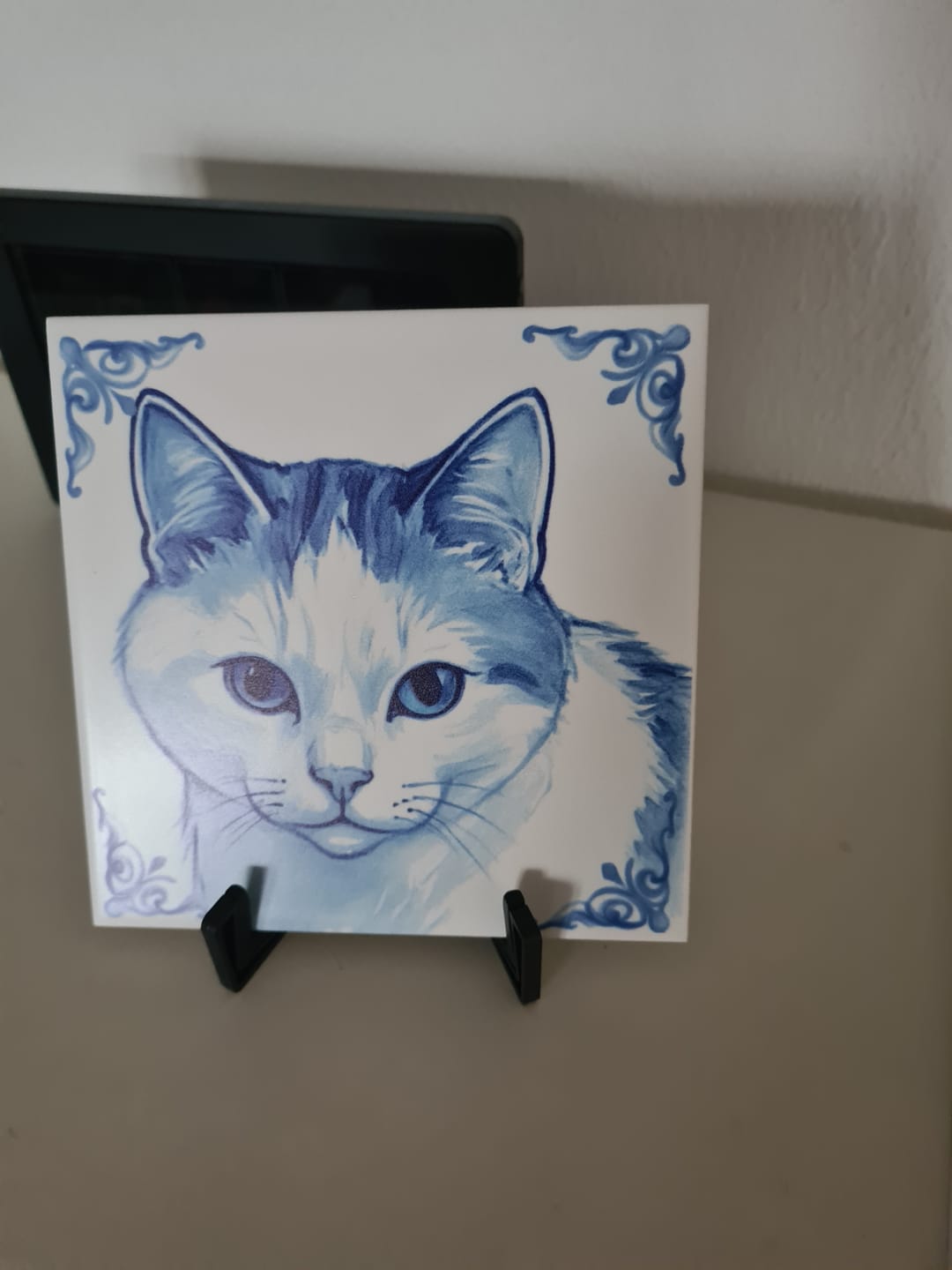Customer photo review of Delfts Blauw tegeltje bedrukken met jouw eigen huisdier