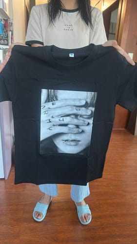 Customer photo review of Kpop Poster Printed Short Sleeve T-shirt