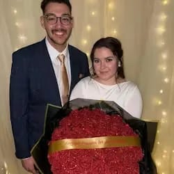 Customer photo review of 💕Glitter Roses Bouquet – Gift for Valentine's Day