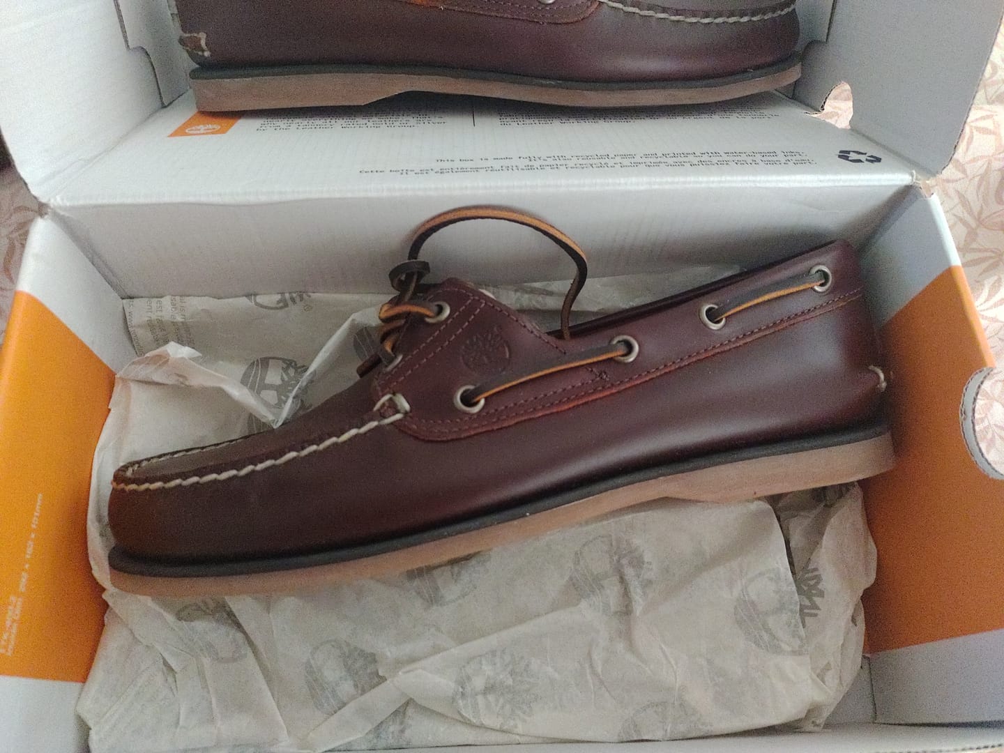 Customer photo review of Zapatos Mocasines Timberland Classic Two Eye Nauticos Marrón