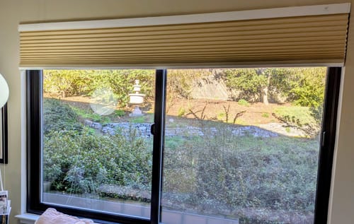 Customer photo review of SmartWings Motorized Blackout Cellular Shades Nowa