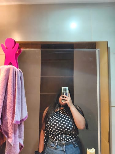 Customer photo review of TOP SARA LUNARES NEGRO