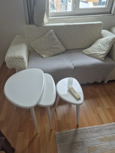 Customer photo review of Ahşap Zigon Sehpa Takımı - Beyaz Lake 3'lü Set