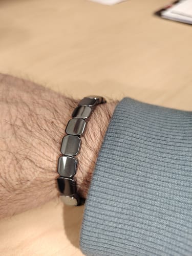 Customer photo review of Pulsera Hora Hematita