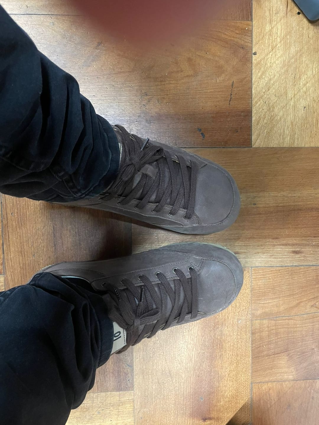 Customer photo review of Zapatilla A1. Café