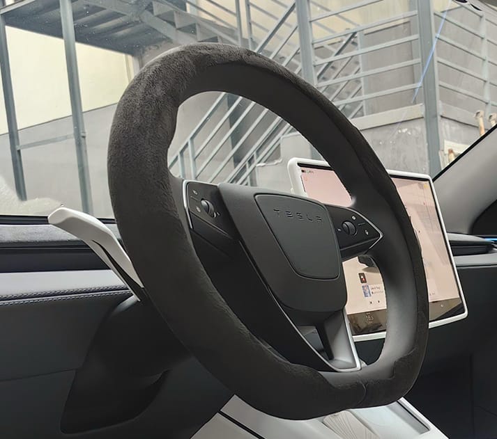 Customer photo review of Alcantara Half-Open Steering Wheel Cover for Tesla Model 3/Y