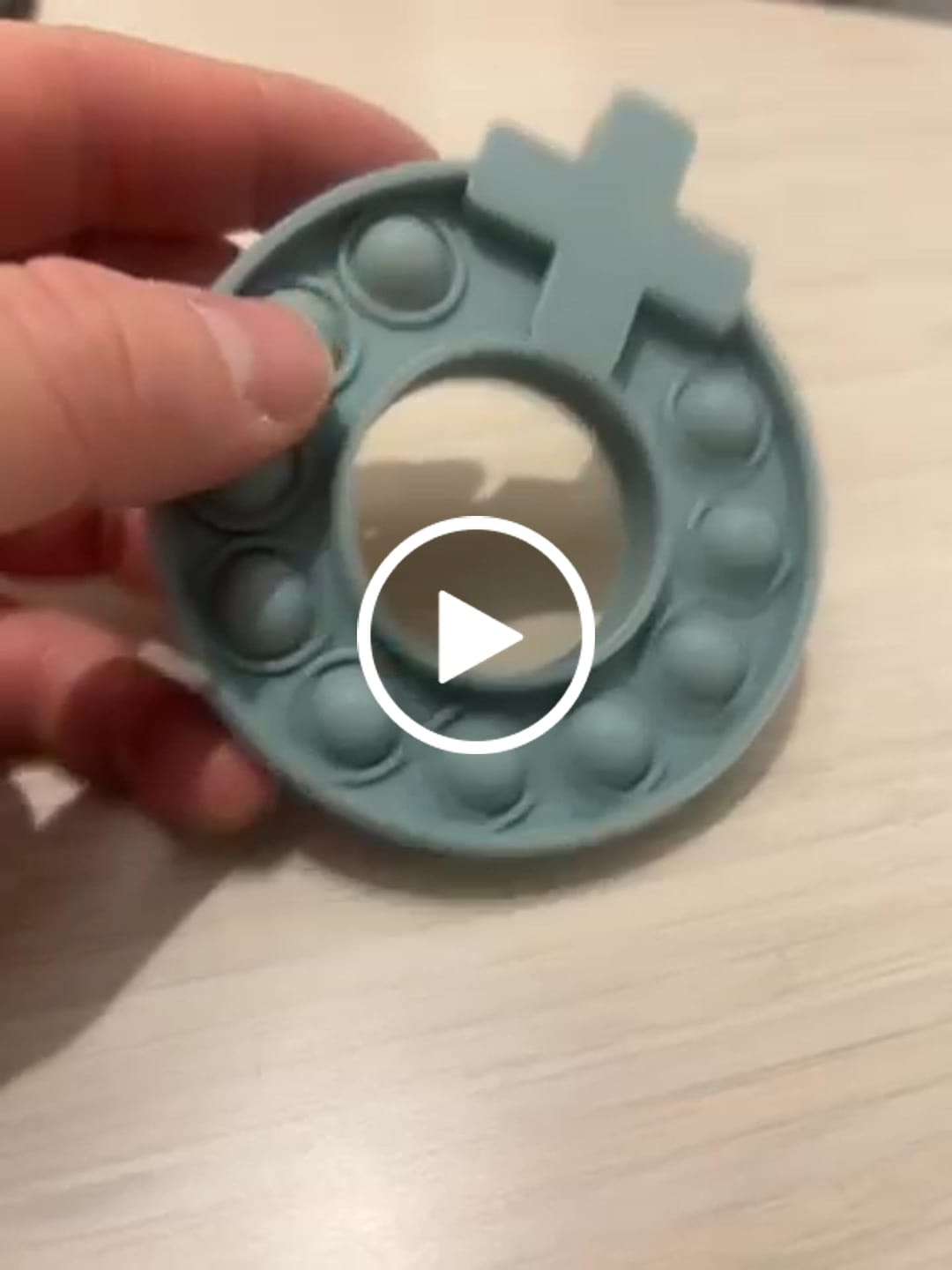 Customer video review of Decade Rosary Pop-It Keychain