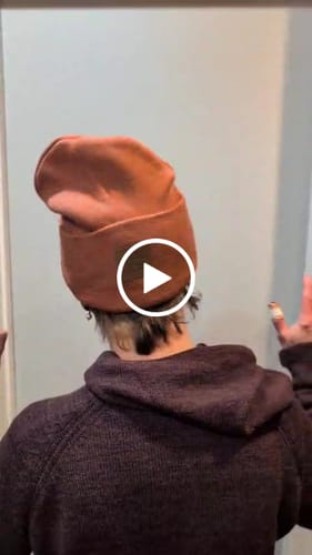 Customer video review of Baylor Beanie - Brick Dust