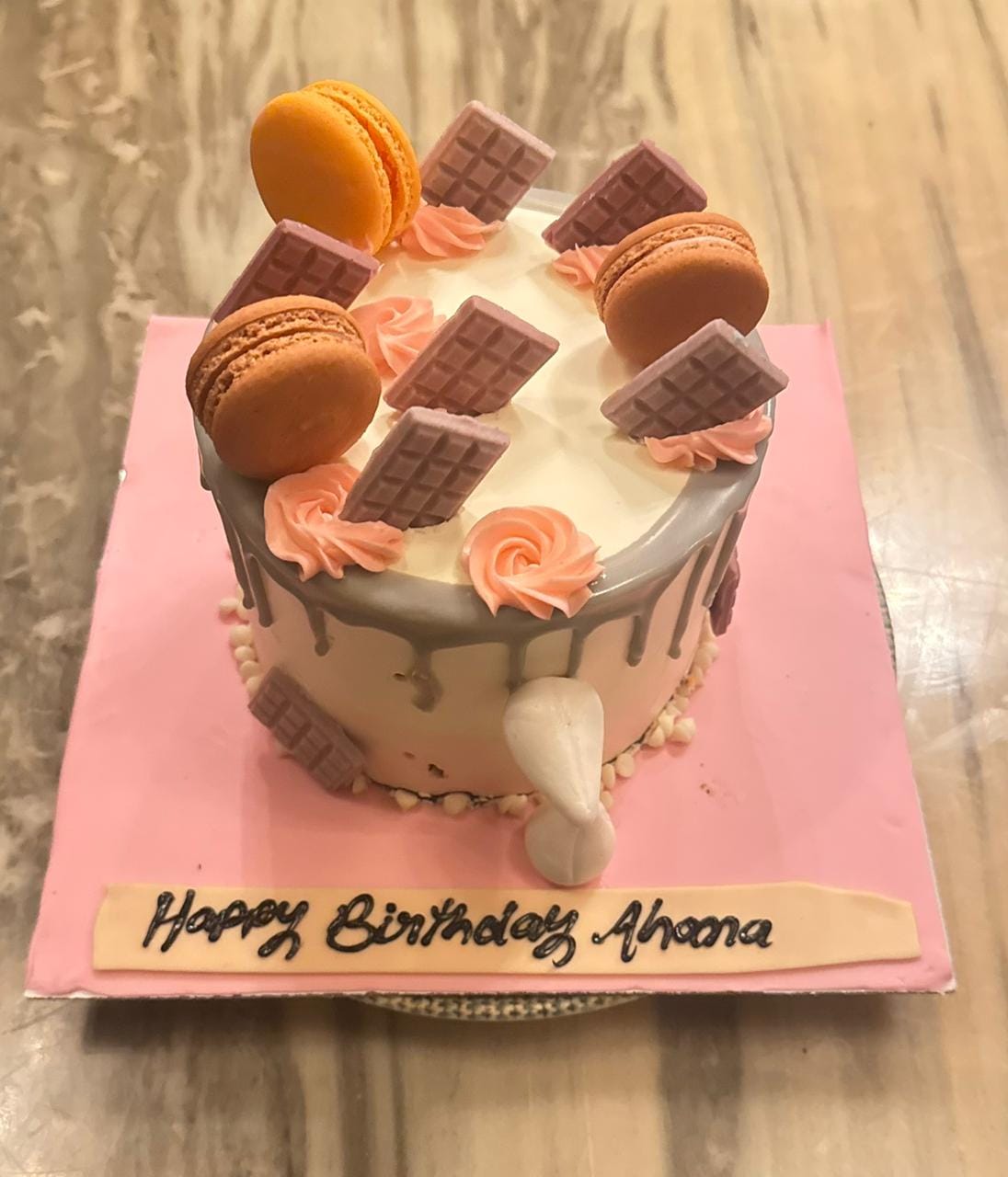 Customer photo review of Purple Drip Macaron Cake
