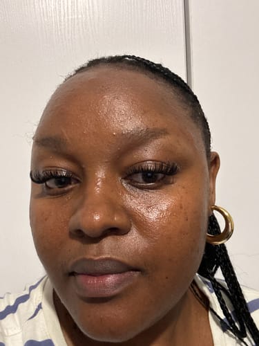 Customer photo review of Flora Lash Kit