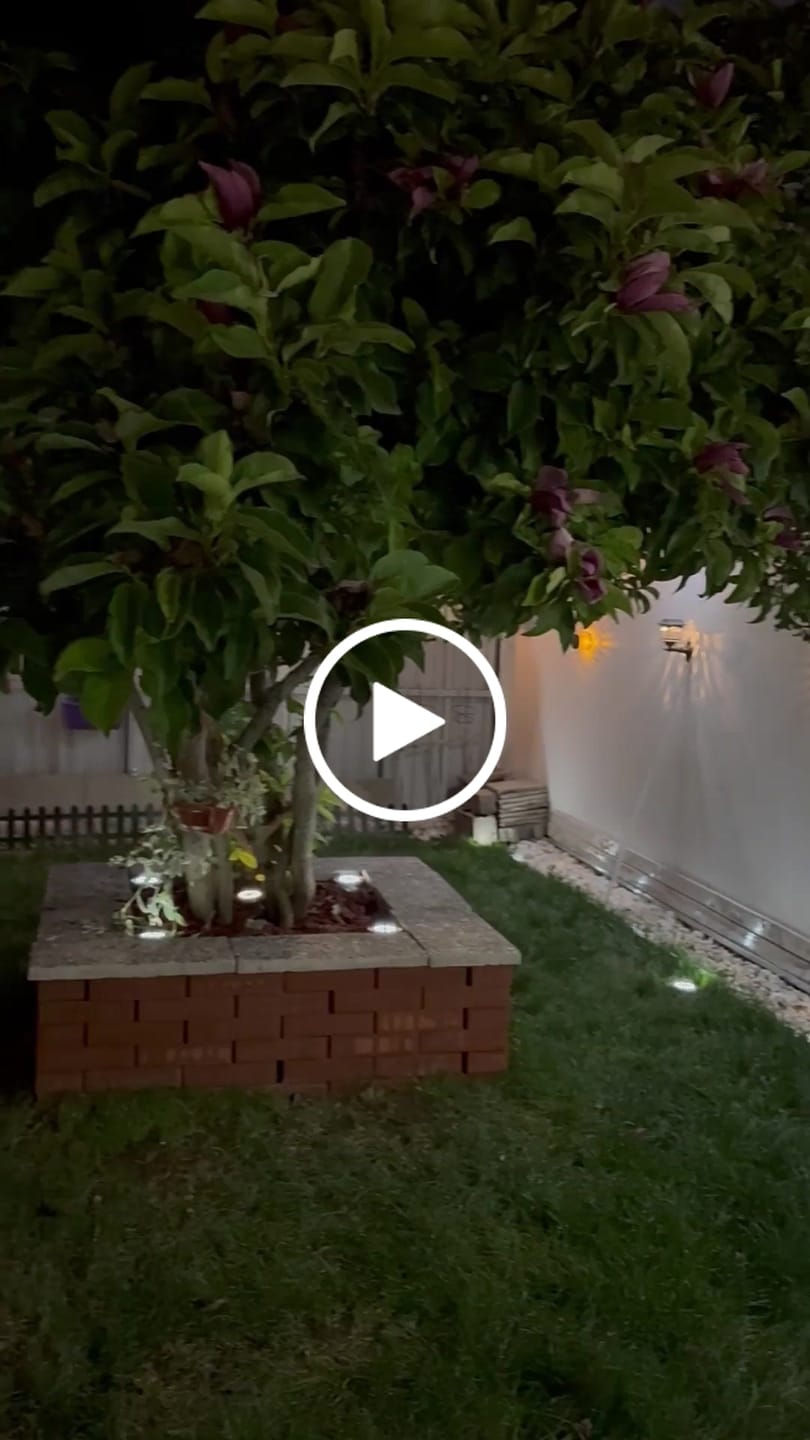 Customer video review of Set de 4 Estacas Acero Inoxidable Solar - Luz Cálida o Fría / IP65