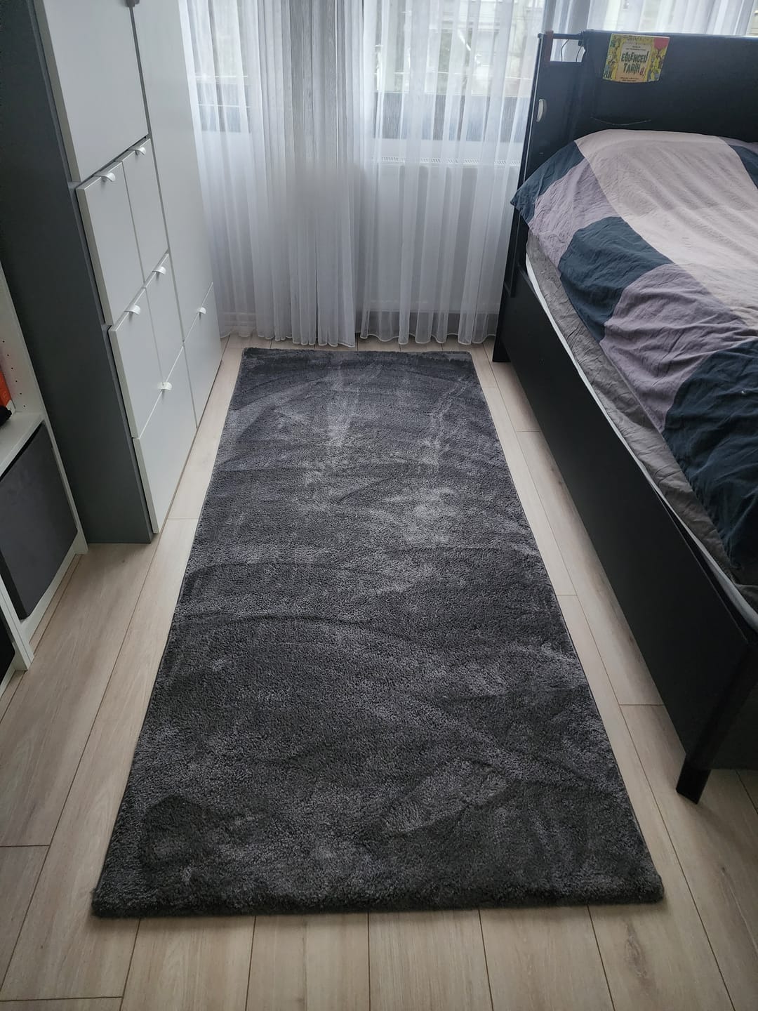 Customer photo review of Peace Hav Toz Vermez Yumuşak Tuşeli Zarif Shaggy Halı 01 ANTHRACITE