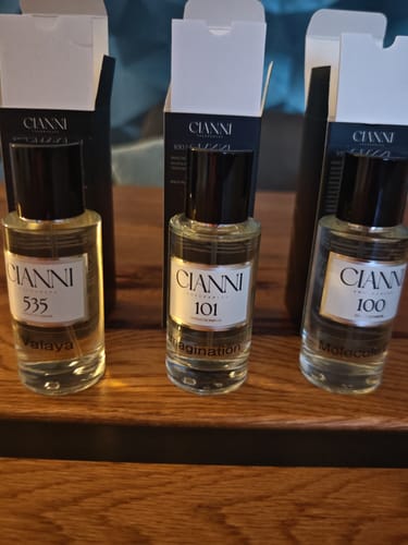 Customer photo review of 939 - The Next Look