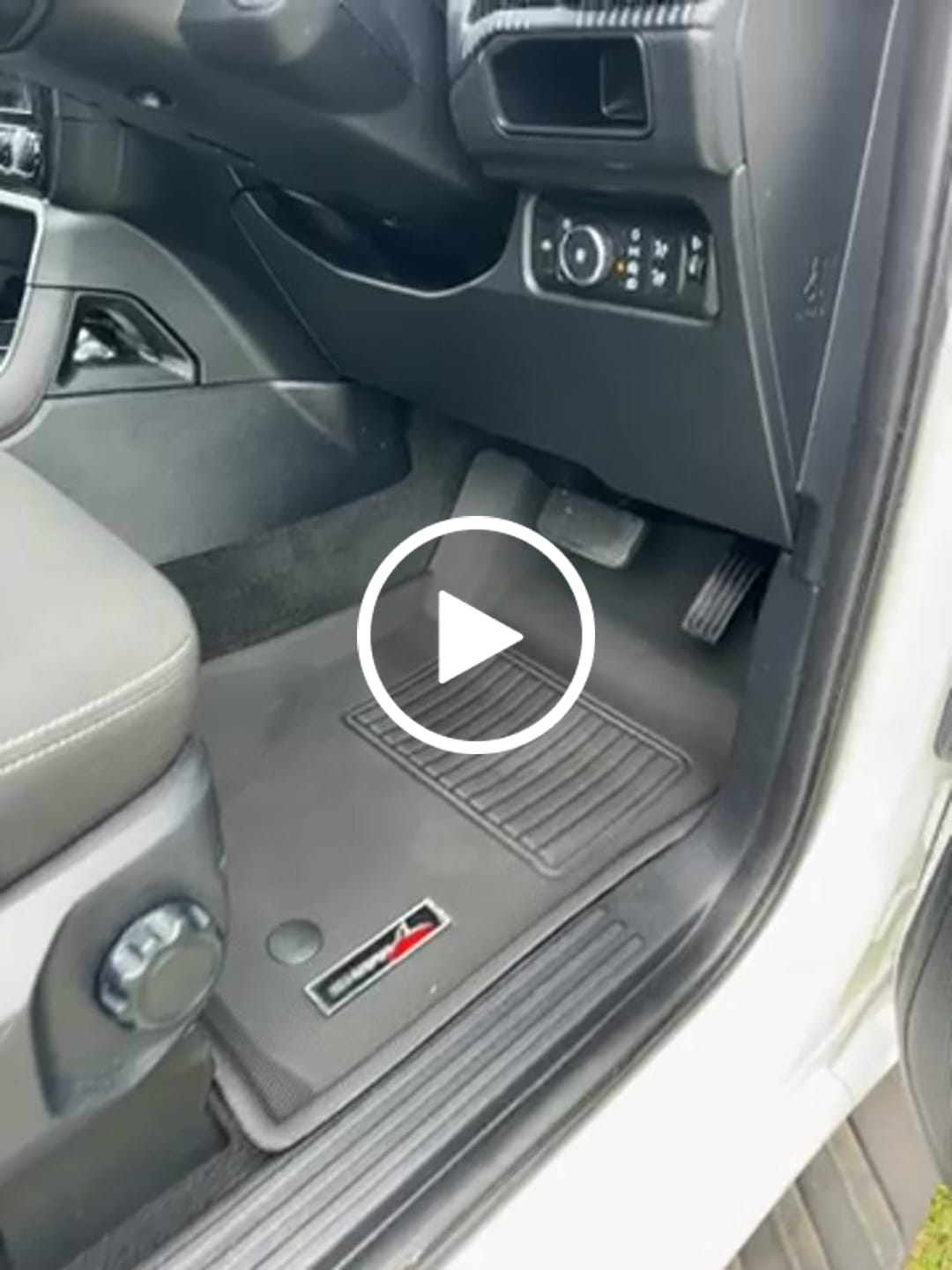 Customer video review of Sharkskin Custom-Fit Ford Ranger 2019–2023 3D TPE All-Weather Floor Mats