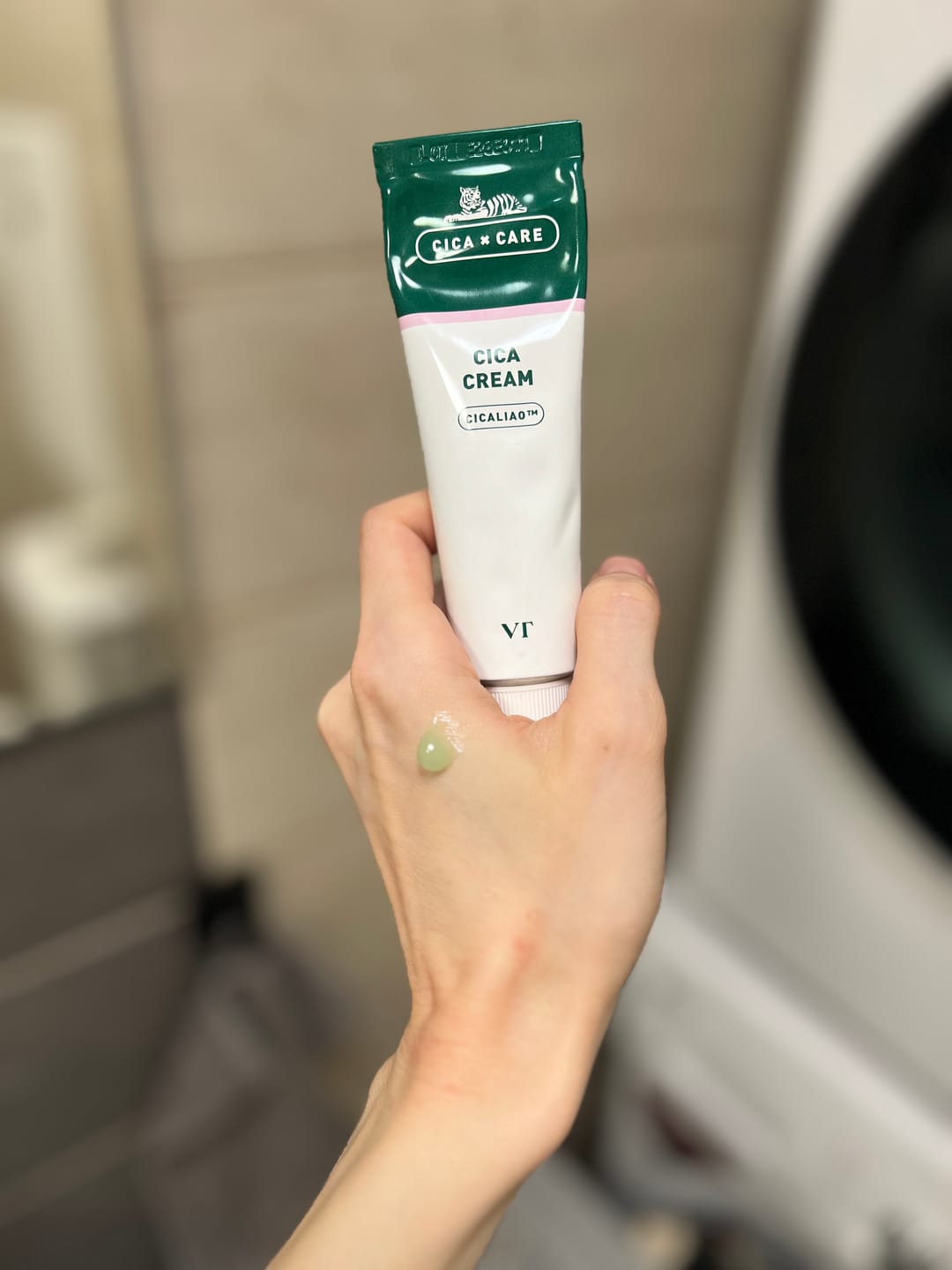 Customer photo review of Nomierinošs krēms jutīgai ādai ar centellu VT Cosmetics Cica Cream