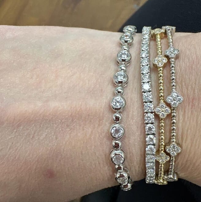 Customer photo review of 3MM 4MM 5MM 6.5MM Moissanite Tennis Chain Bracelet