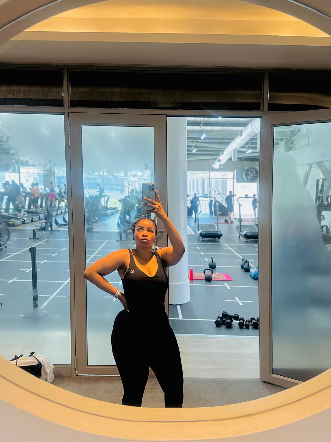 Customer photo review of Adjustable Strap High Impact Sports Bra & Pocket Leggings Set