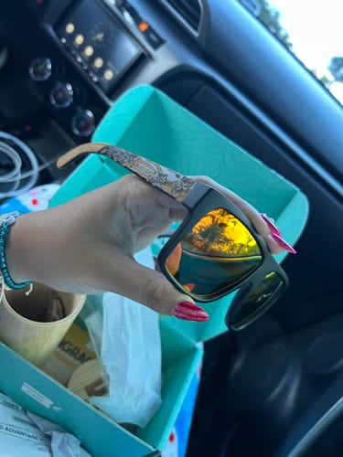 Customer photo review of Mis Raíces Orange