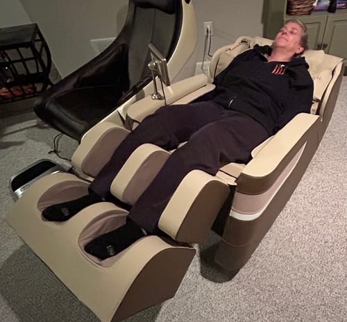 Customer photo review of BS-04 Massage Chair Brown
