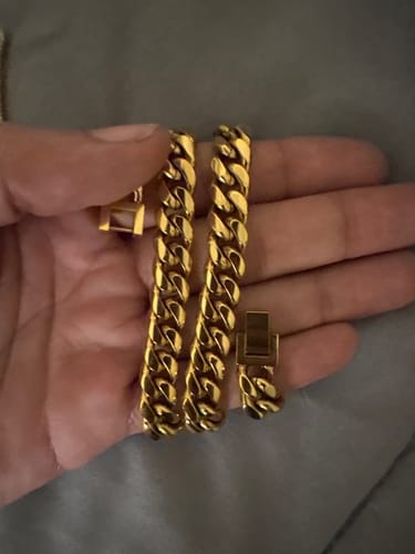 Customer photo review of 10mm Cuban Link Chain in 18K Gold for Men's Necklace KRKC