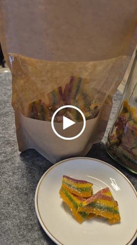 Customer video review of THC Spacegummies Rainbow