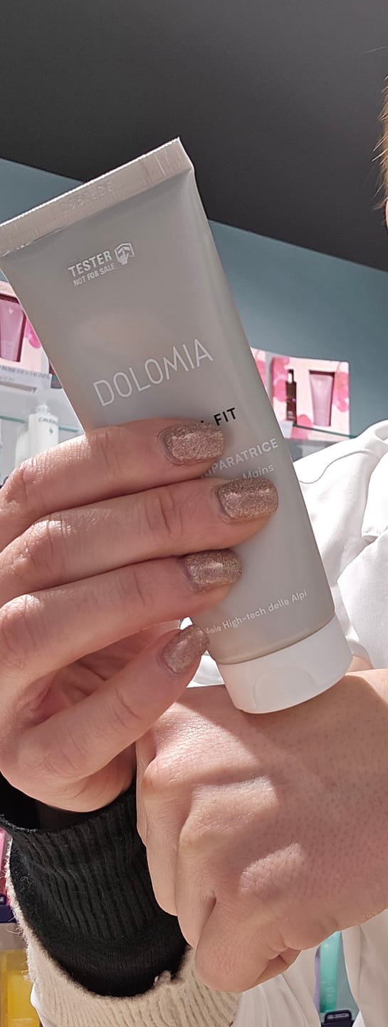Customer photo review of Crema Mani Riparatrice