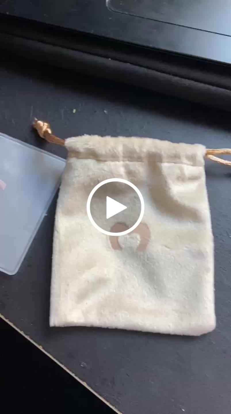 Customer video review of Anillo Circonita Oval