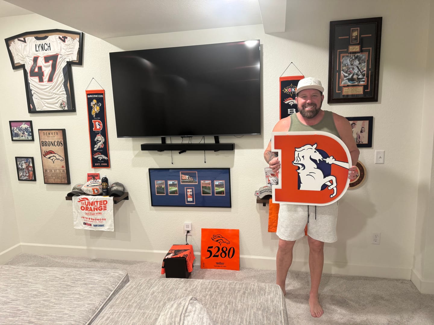 Customer photo review of Denver Broncos Retro 1993-96  "D"  3D Vintage Metal Wall Art