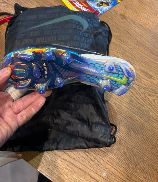 Customer photo review of PHANTOM 6 ELITE LOW FG - Kobe Bryant Mamba