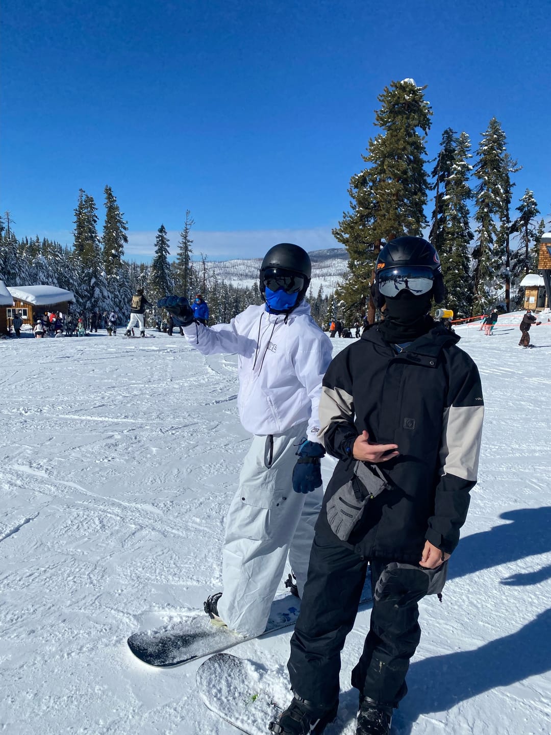 Customer photo review of Men's Black Lightweight Inner Leg Vents Baggy Snow Pants