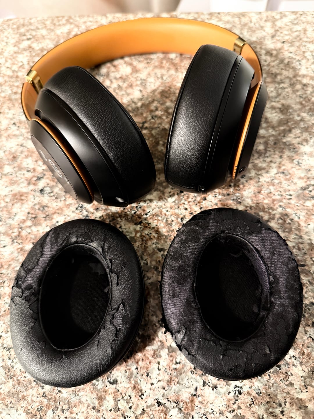 Customer photo review of Beats Studio Earpads