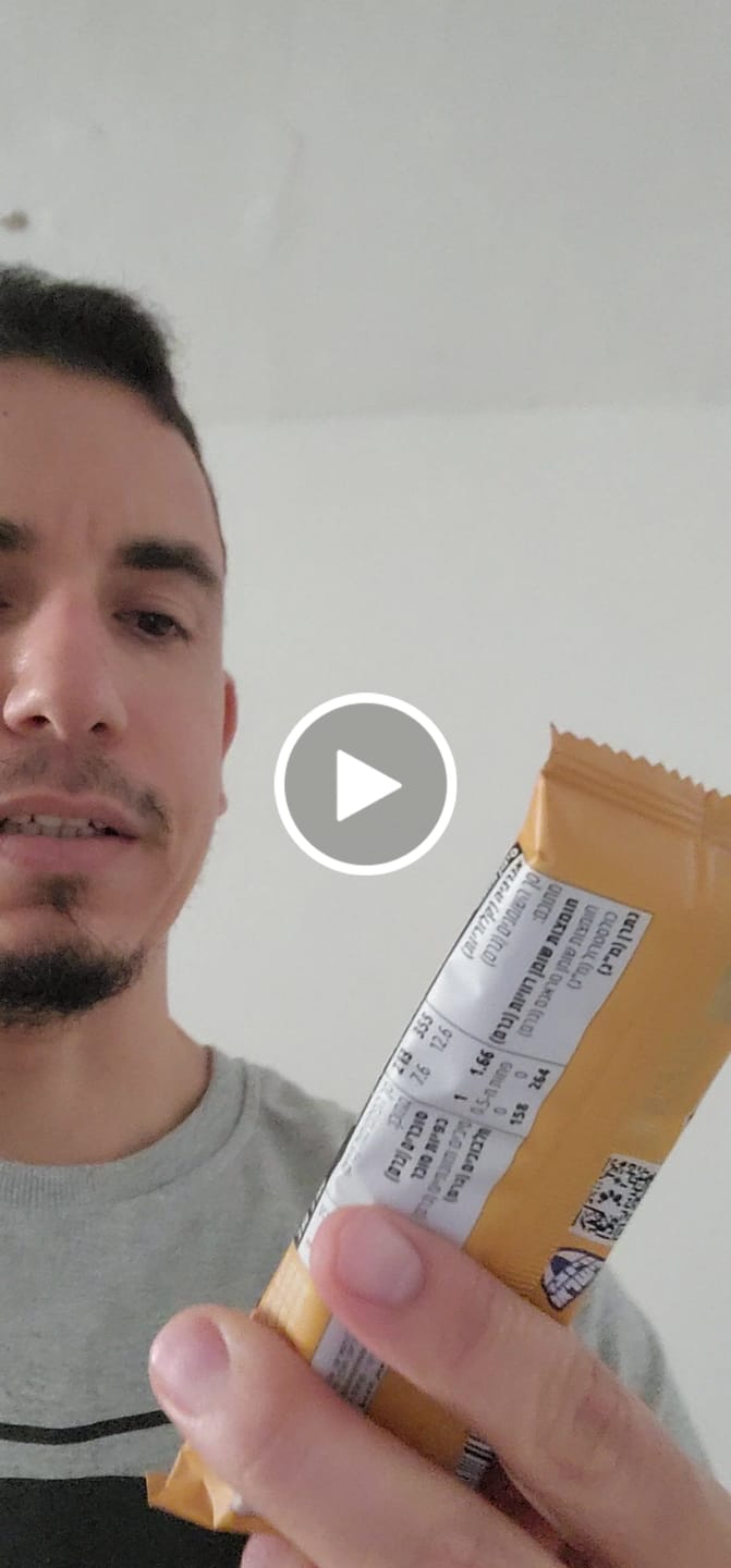 Customer video review of חטיפי חלבון עם חמאת בוטנים