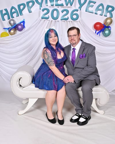 Customer photo review of Blue Purple Floral Silk Men's Necktie Pocket Square Cufflinks Set with Clip