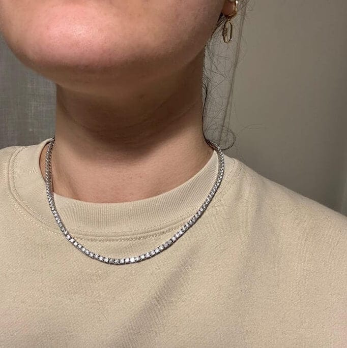 Customer photo review of 3MM 4MM 5MM 6.5MM Moissanite Tennis Chain Necklace