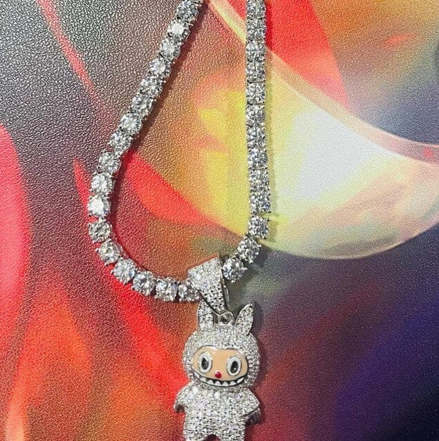 Customer photo review of 3MM 4MM 5MM 6.5MM Moissanite Tennis Chain Necklace