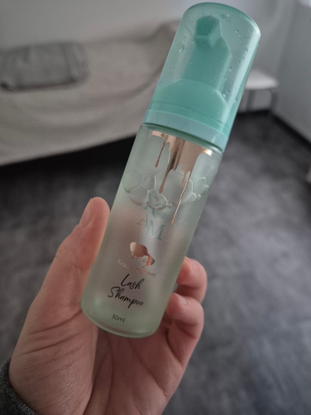 Customer photo review of Wimpernverlängerung Schulung online  1:1 + Volumen  2 Zertifikate und Starter Set