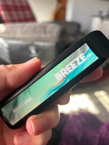 Customer photo review of Breeze Pro Disposable Vape