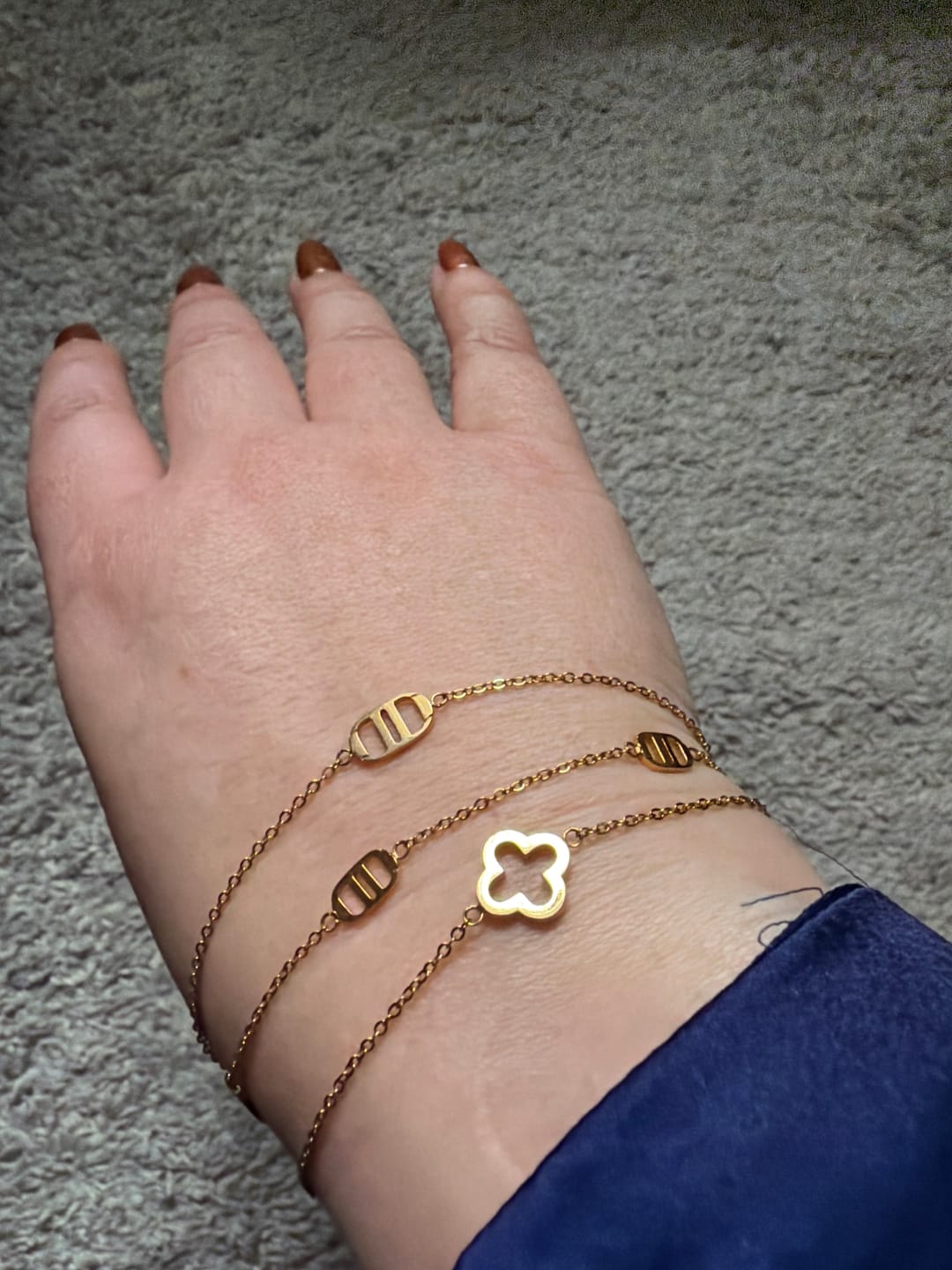 Customer photo review of Classic Clover Bracelet