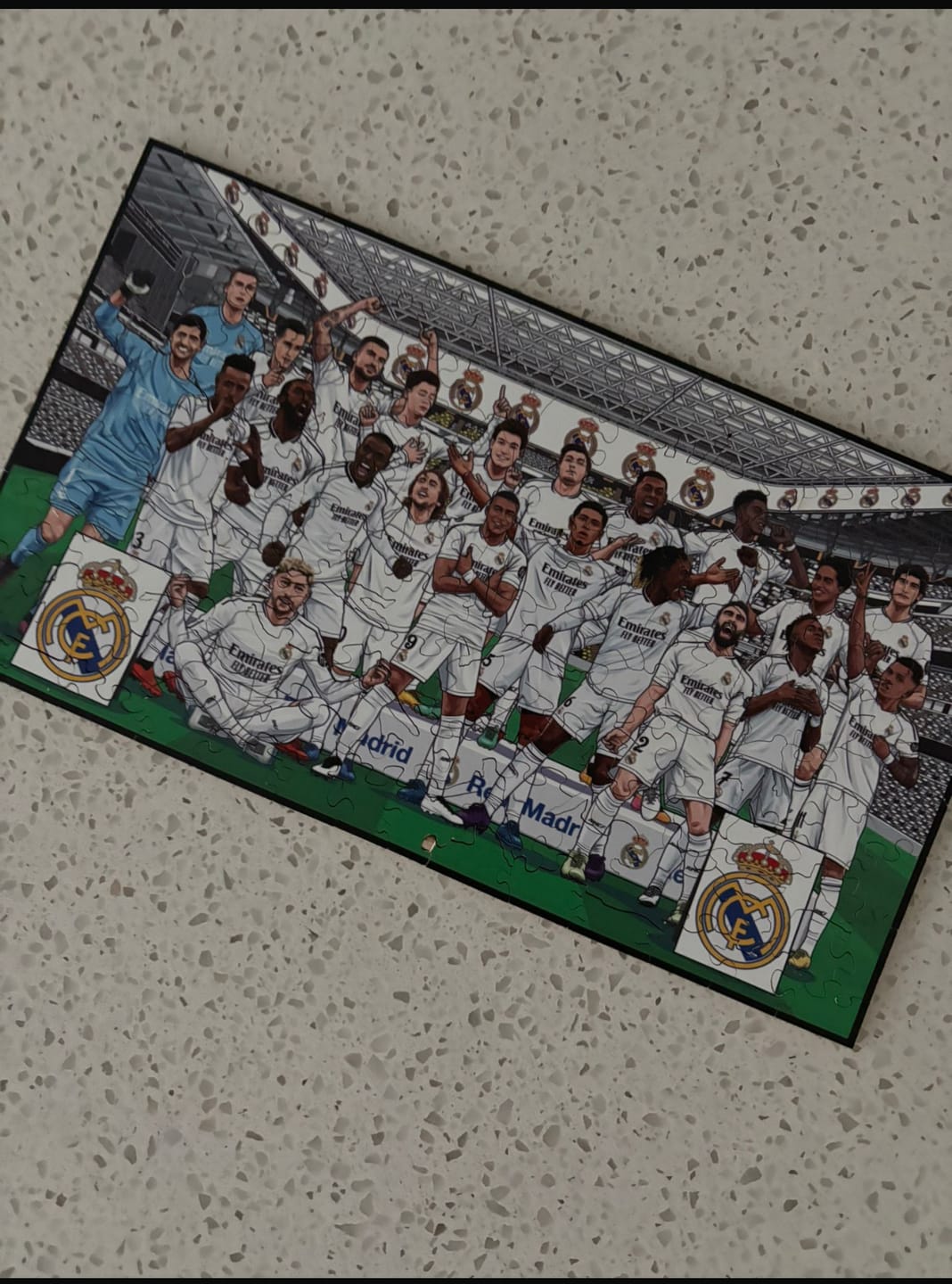 Customer photo review of Real Madrid CF® Team - Wooden Puzzle